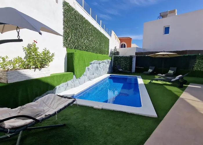 Paraiso-luxury With Heated Pool * 아데제