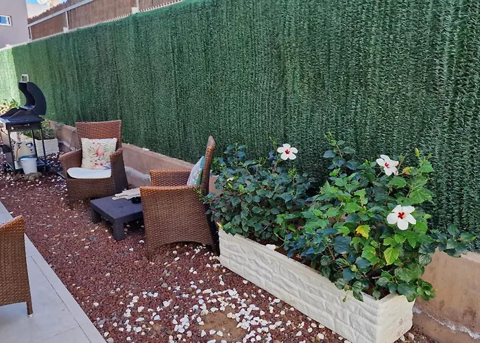 Paraiso-luxury With Heated Pool 빌라 아데제