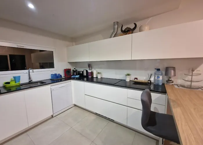 Paraiso-luxury With Heated Pool 빌라