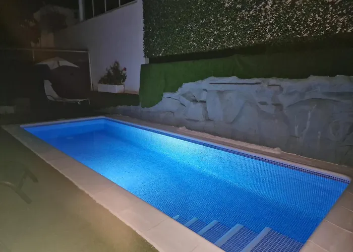 Paraiso-luxury With Heated Pool * 아데제