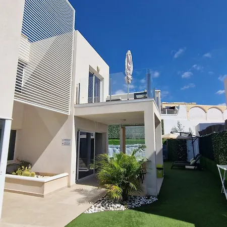 Paraiso-luxury With Heated Pool Вилла *